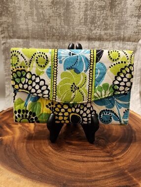 Vera Bradley Tri Fold Wallet in Retired Limes Up Pattern